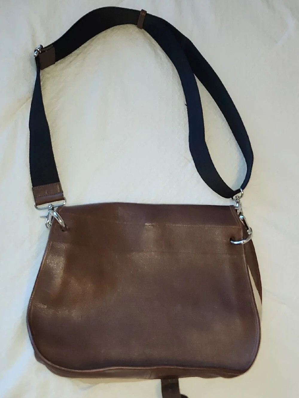 Brown Italian Leather Messenger Bag with Adjustable Strap